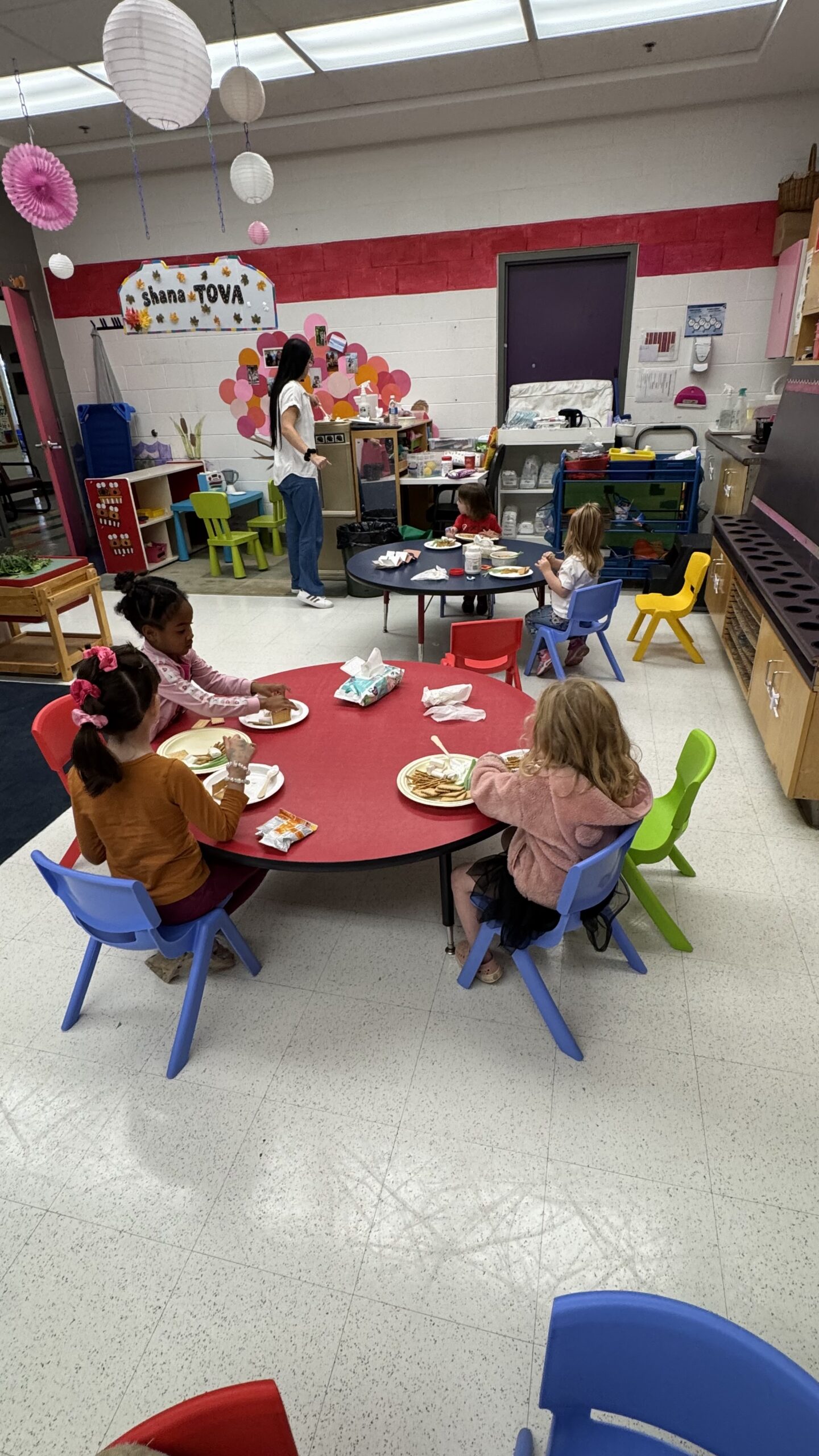 Sha’arim students sharing a Jewish holiday classroom activity
